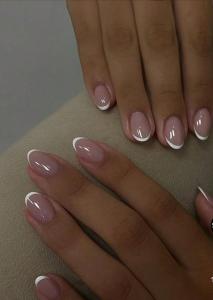 605956289: Chica busca chico en Sevilla