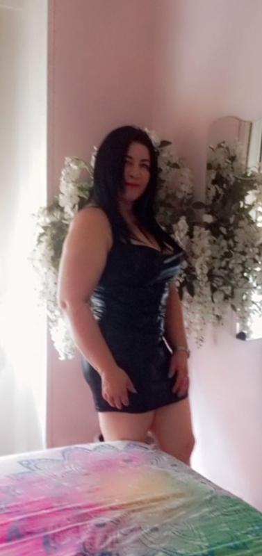Chica busca chico en Burgos: 