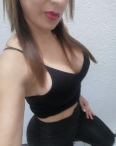643985974: Chica busca chico en Cáceres