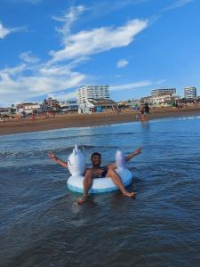 613456055: Chico busca chica en Madrid