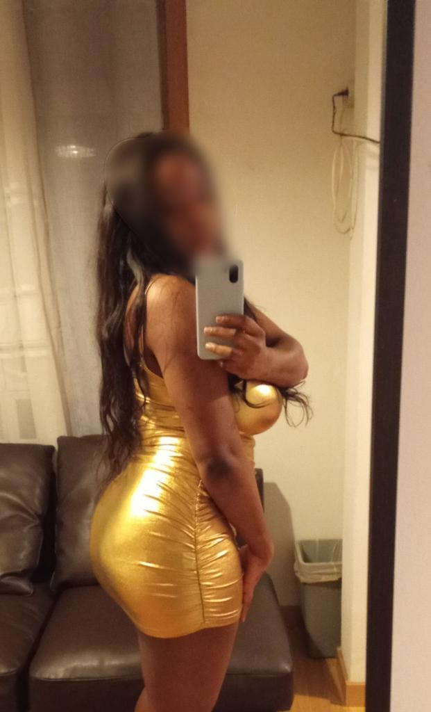 Chica busca chico en Cádiz: 