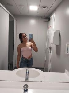 614133694: Chica busca chico en Barcelona