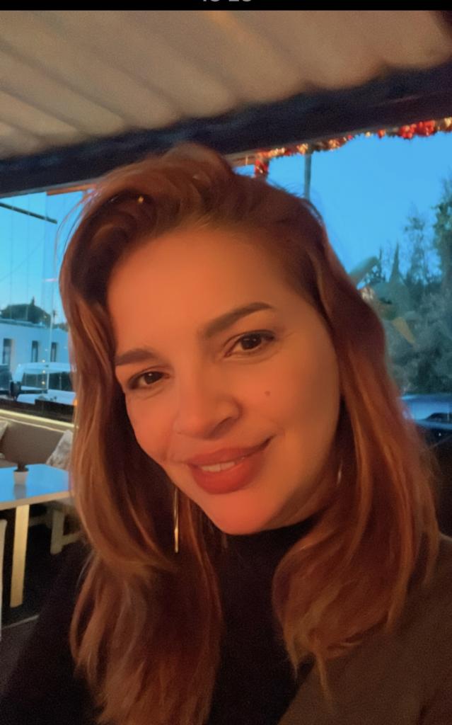 604281212: Chica busca chico en Málaga