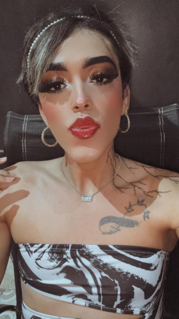 647644781: Travesti en Valencia