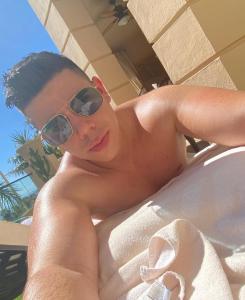 Chico busca chica en Las Palmas: 