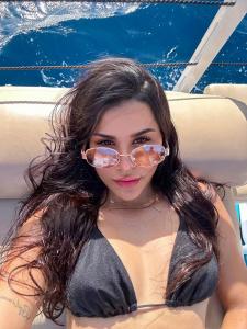 657339213: Chica busca chico en Ibiza