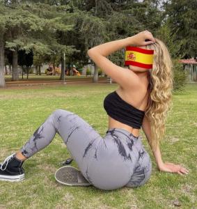 642477117: Chica busca chico en Murcia