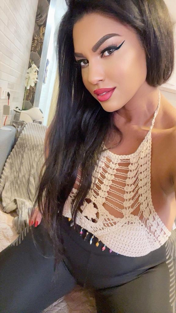 672949961: Transexual en Alicante