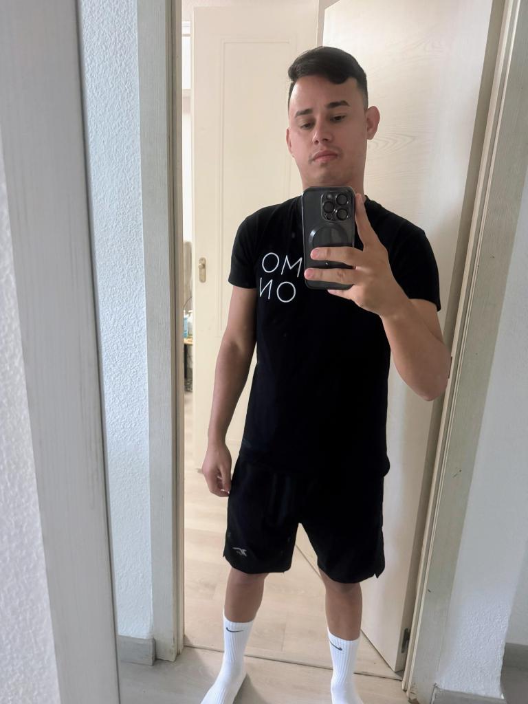 Chico busca chica en Alicante: 