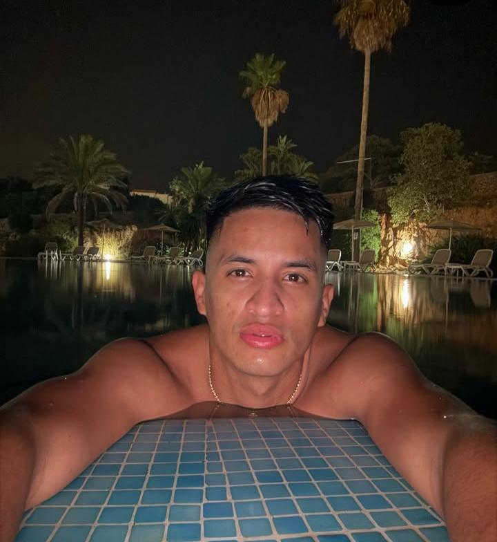 674202143: Chico busca chica en Murcia