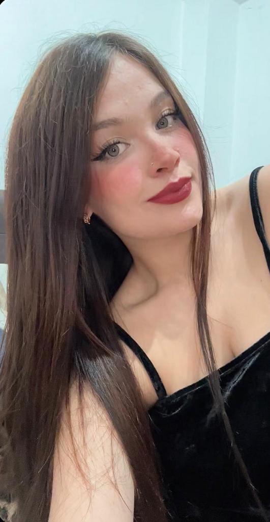 695129840: Chica busca chico en Madrid