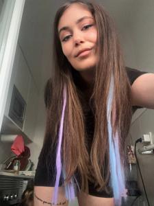 676650201: Chica busca chico en Madrid