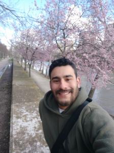 Chico busca chica en Barcelona: 