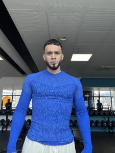 661002101: Chico busca chica en Barcelona