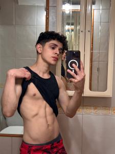 613850779: Chico busca chica en Asturias