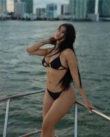 614847385: Chica busca chico en Barcelona