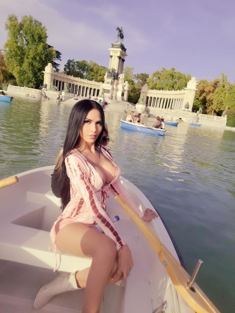 674418289: Travesti en Barcelona