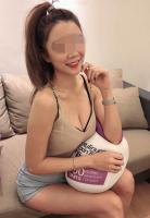 670756779: Chica busca chico en Barcelona