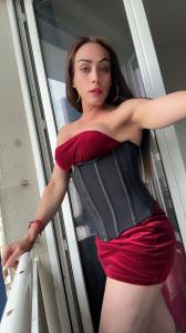 643372084: Transexual en Barcelona