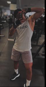 Chico busca chica en Granada: 