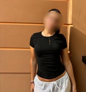 635637132: Chica busca chico en Madrid