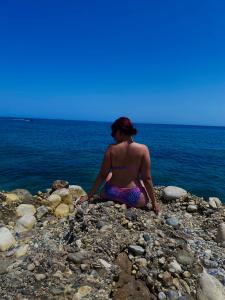 664256562: Chica busca chico en Madrid