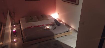 Chico busca chica en Barcelona: 