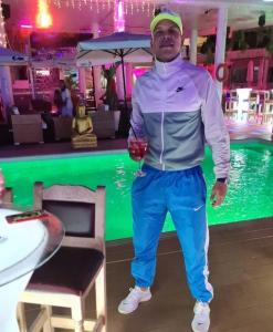 613960064: Chico busca chica en Alicante