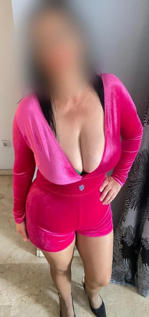 Chica busca chico en Cádiz: 