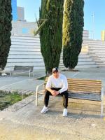 663526446: Chico busca chica en Gerona