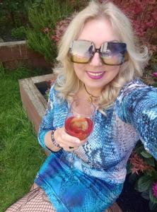 697685515: Chica busca chico en Tarragona