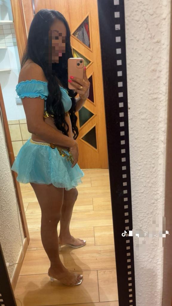 Chica busca chico en Barcelona: 