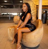 622465673: Chica busca chico en Sevilla