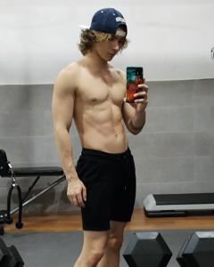 603281635: Chico busca chica en Madrid