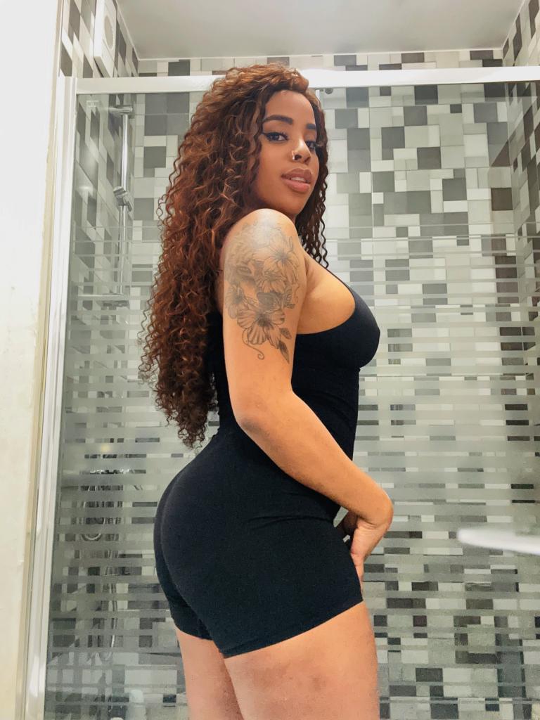 Chica busca chico en La Coruña: 