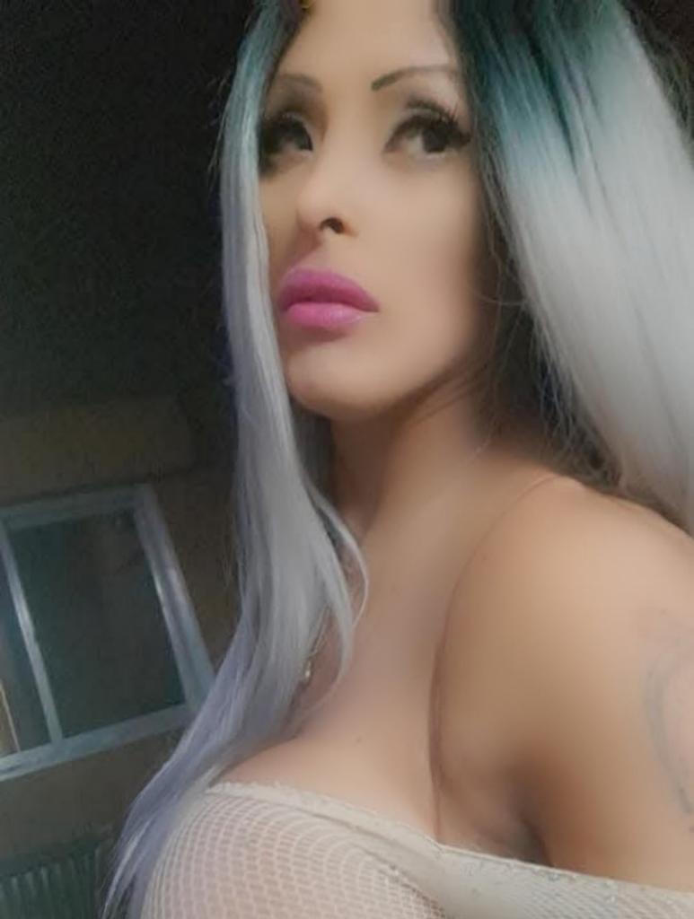 610329215: Transexual en Barcelona