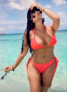 613484886: Chica busca chico en La Coruña