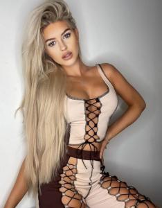 607042895: Chica busca chico en Málaga