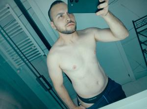 612479906: Chico busca chica en Sevilla