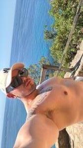 Chico busca chica en Granada: 