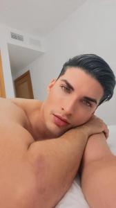 624386159: Chico busca chica en Alicante