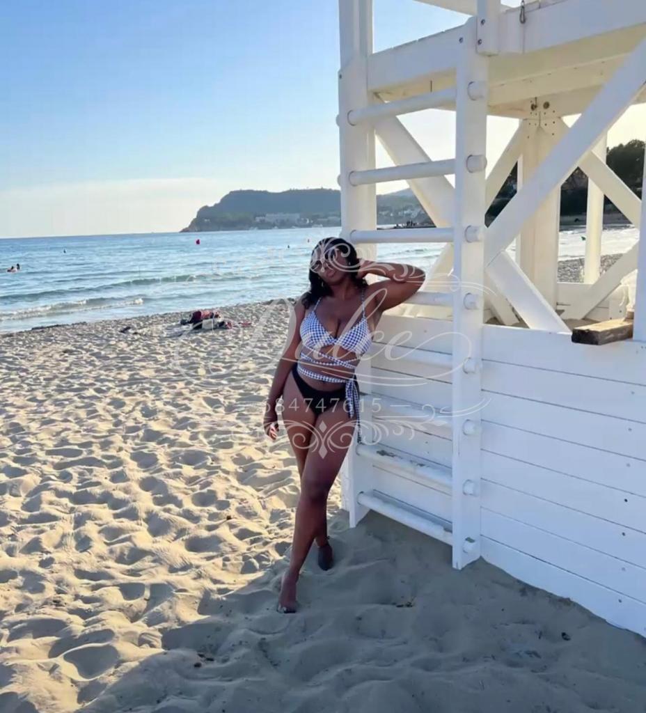 Chica busca chico en Málaga: Chica busca chico