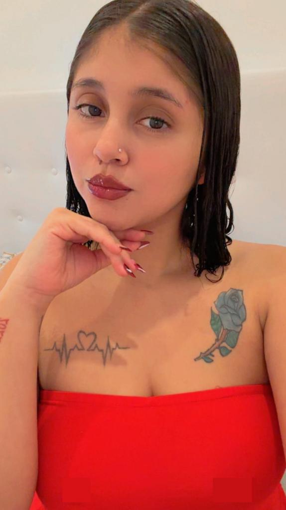 632386318: Chica busca chico en Barcelona