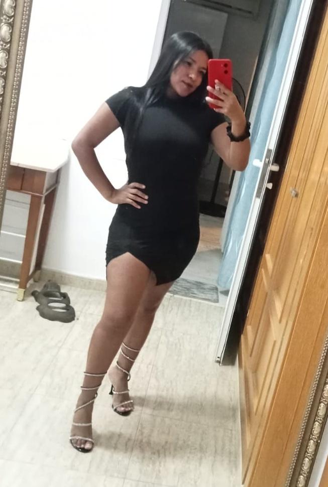 Chica busca chico en Ibiza: 