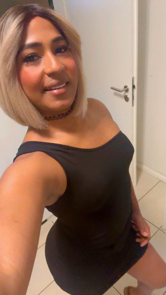 697633175: Transexual en Valencia