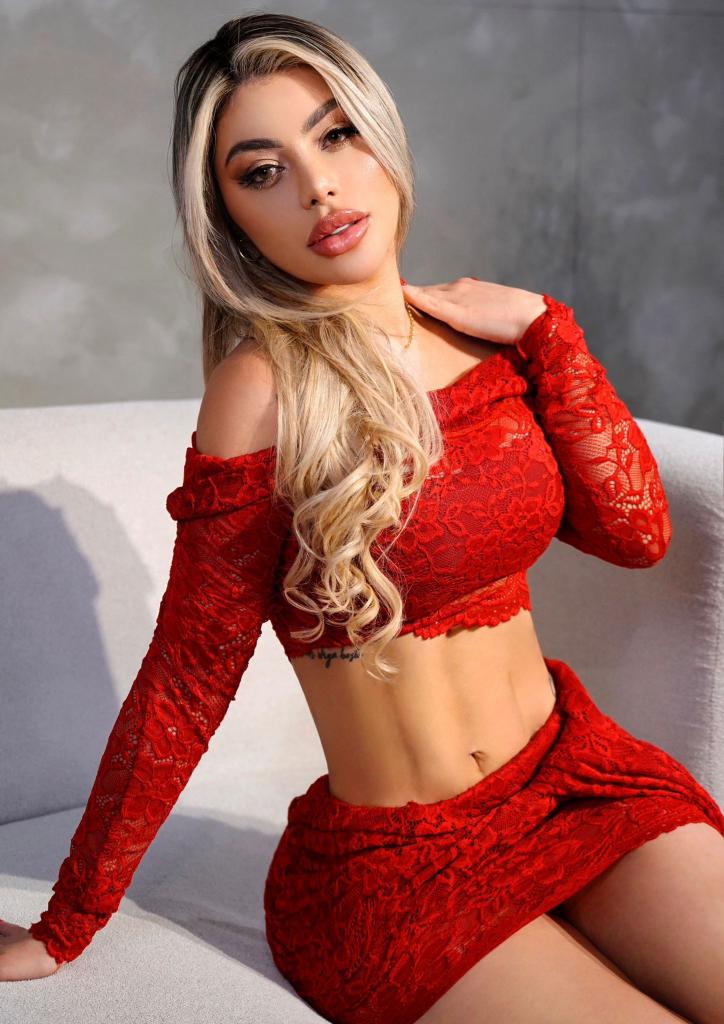 631225726: Chica busca chico en Barcelona