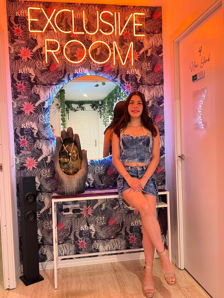 Chica busca chico en Madrid: 