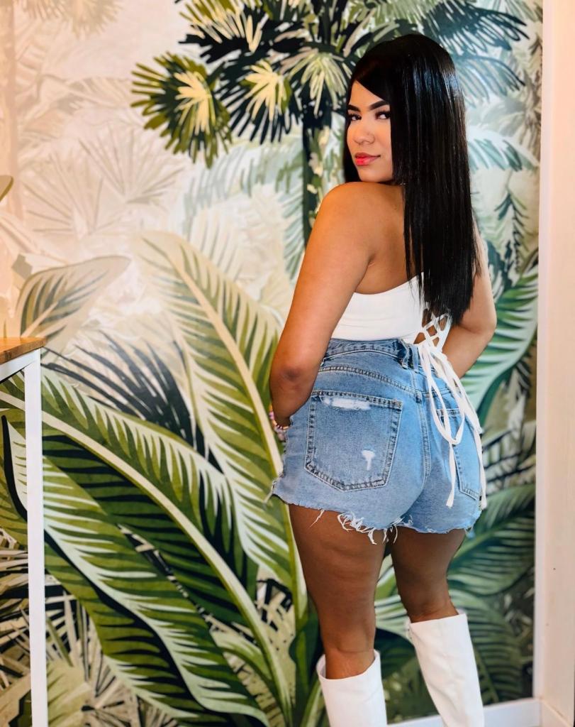 Chica busca chico en Ibiza: 