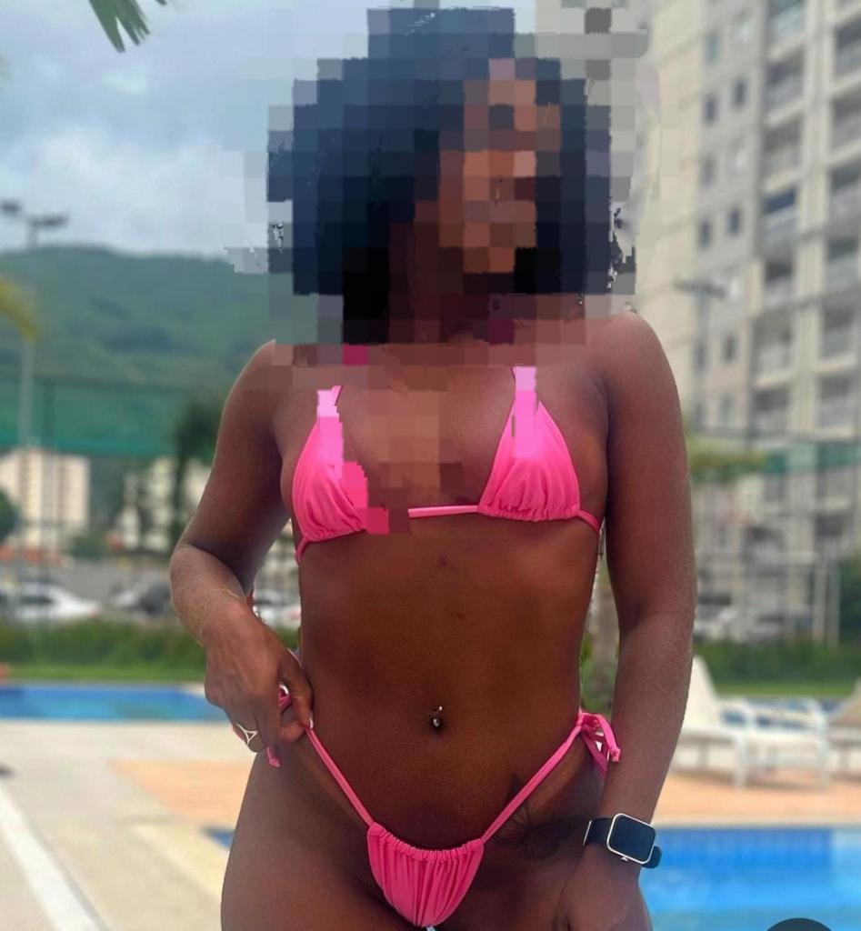 Chica busca chico en La Coruña: Chica busca chico