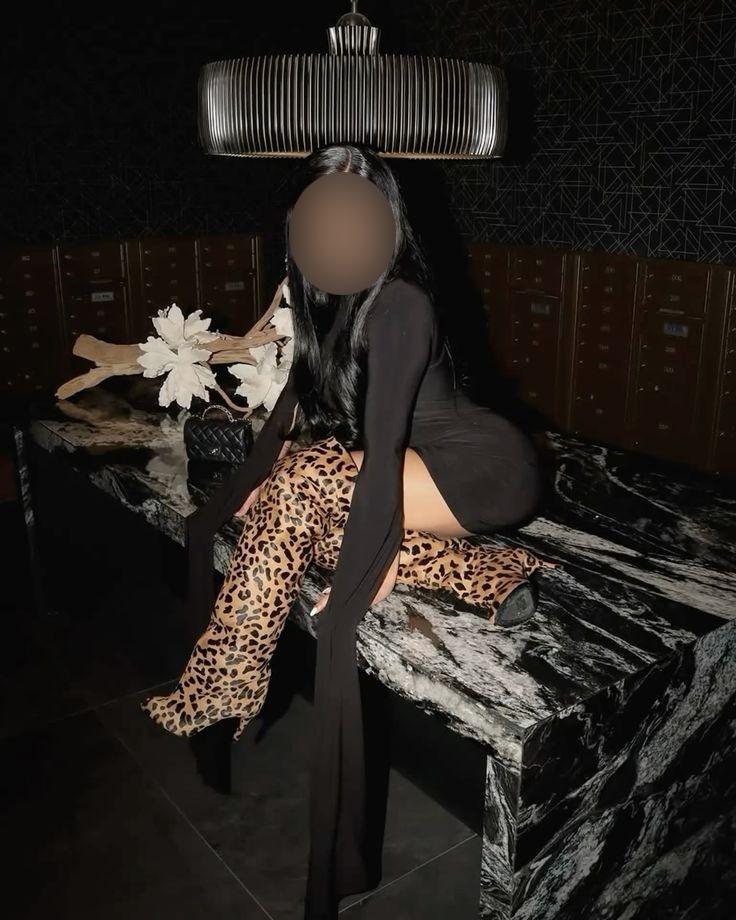 Chica busca chico en Tenerife: 